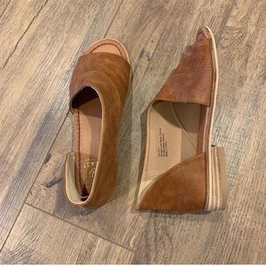 Beast open toed shoes